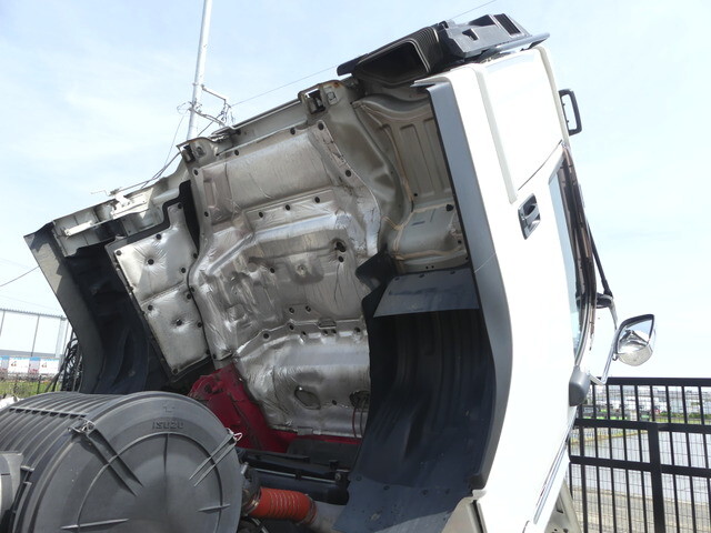 いすゞギガトレーラーヘッド（トラクターヘッド）大型（10t）[写真23]