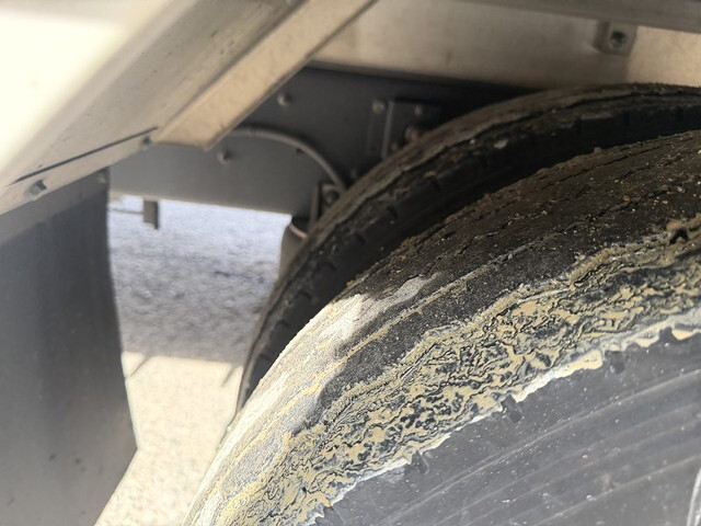 いすゞフォワードアルミウイング中型（4t）[写真25]