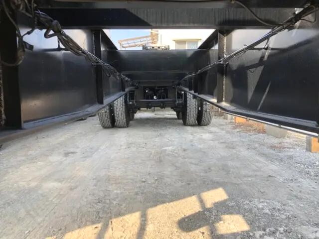 その他のメーカーその他の車種トレーラー（セミトレーラー）大型（10t）[写真32]