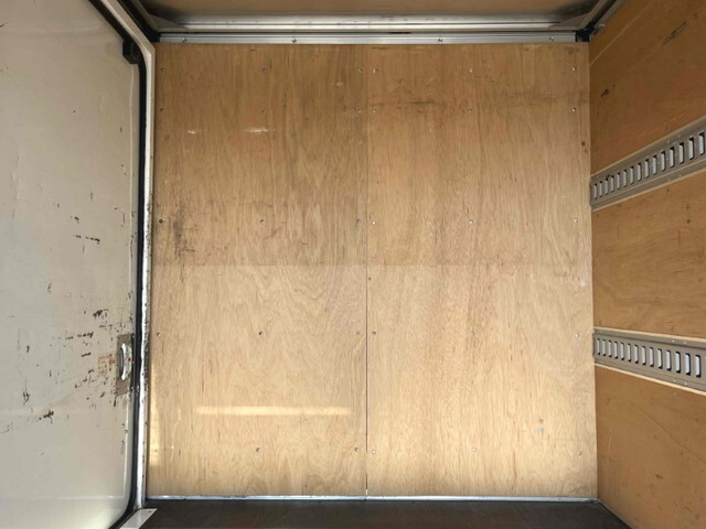 トヨタトヨエースパネルバン小型（2t・3t）[写真13]