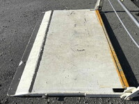 トヨタトヨエースパネルバン小型（2t・3t）[写真19]