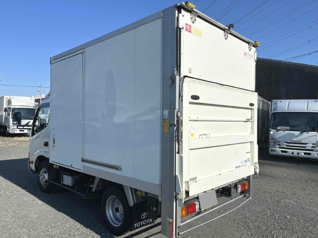 トヨタトヨエースパネルバン小型（2t・3t）[写真02]