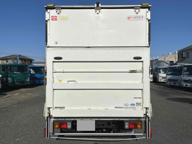 トヨタトヨエースパネルバン小型（2t・3t）[写真05]