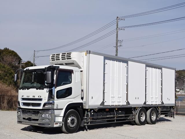 三菱ふそうスーパーグレート冷凍車（冷蔵車）大型（10t）[写真01]