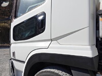 三菱ふそうスーパーグレート冷凍車（冷蔵車）大型（10t）[写真12]