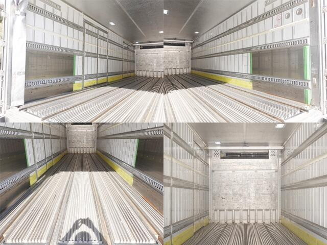 三菱ふそうスーパーグレート冷凍車（冷蔵車）大型（10t）[写真16]