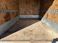 いすゞエルフアルミバン小型（2t・3t）[写真13]