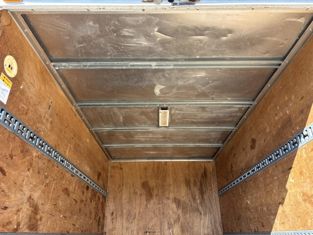 いすゞエルフアルミバン小型（2t・3t）[写真13]