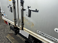 いすゞエルフアルミバン小型（2t・3t）[写真18]