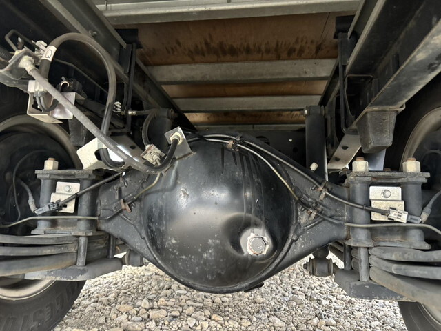 いすゞエルフアルミバン小型（2t・3t）[写真22]