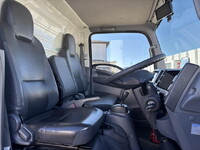 いすゞエルフアルミバン小型（2t・3t）[写真29]