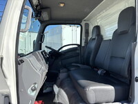 いすゞエルフアルミバン小型（2t・3t）[写真30]