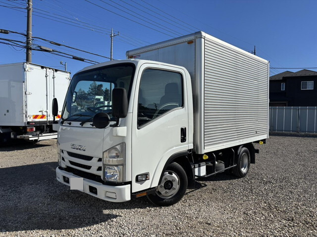 いすゞエルフアルミバン小型（2t・3t）[写真03]