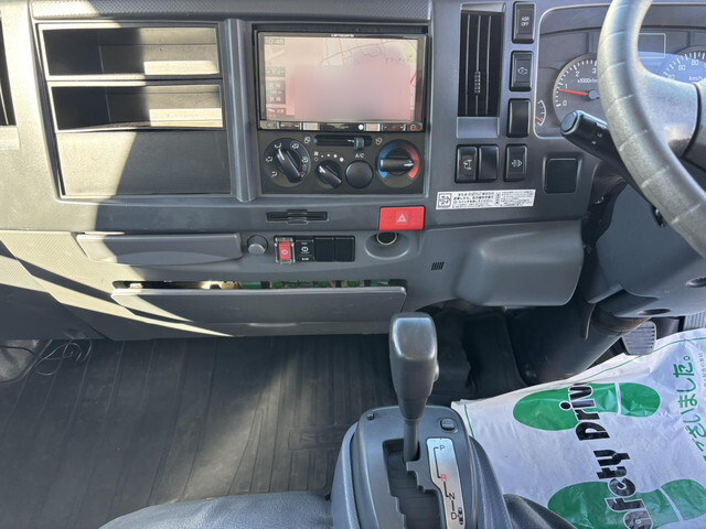 いすゞエルフアルミバン小型（2t・3t）[写真31]