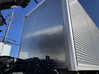 いすゞエルフアルミバン小型（2t・3t）[写真38]