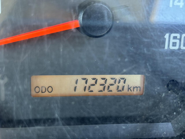 いすゞエルフアルミバン小型（2t・3t）[写真40]