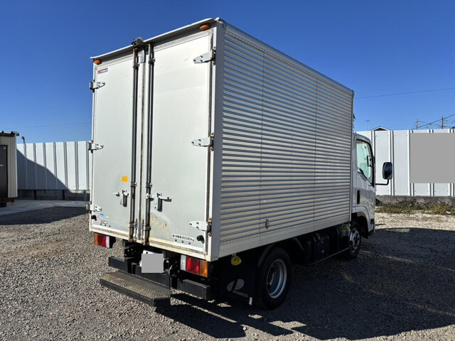 いすゞエルフアルミバン小型（2t・3t）[写真06]