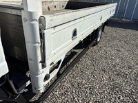 いすゞエルフ平ボディ小型（2t・3t）[写真18]