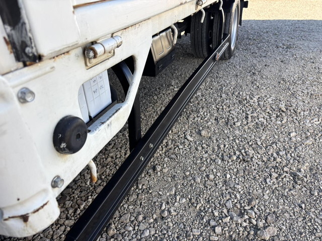 いすゞエルフ平ボディ小型（2t・3t）[写真18]