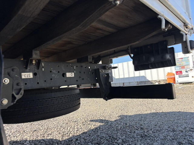 いすゞエルフ平ボディ小型（2t・3t）[写真24]