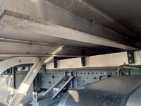 いすゞフォワード冷凍車（冷蔵車）中型（4t）[写真11]