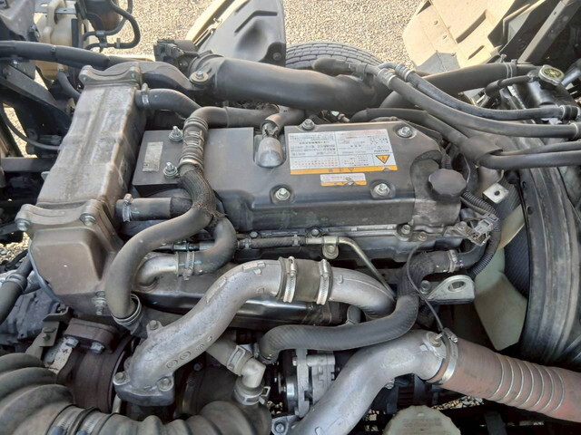 いすゞフォワード冷凍車（冷蔵車）中型（4t）[写真15]