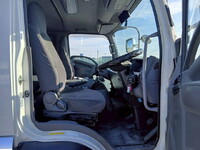 いすゞフォワード冷凍車（冷蔵車）中型（4t）[写真32]