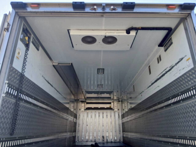 いすゞフォワード冷凍車（冷蔵車）中型（4t）[写真36]