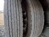 いすゞフォワード冷凍車（冷蔵車）中型（4t）[写真08]