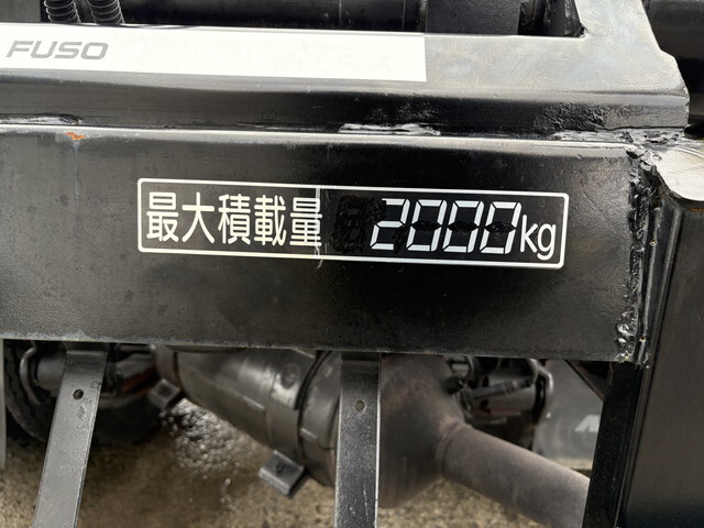 三菱ふそうキャンターコンテナ専用車小型（2t・3t）[写真17]