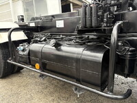 三菱ふそうキャンターコンテナ専用車小型（2t・3t）[写真21]