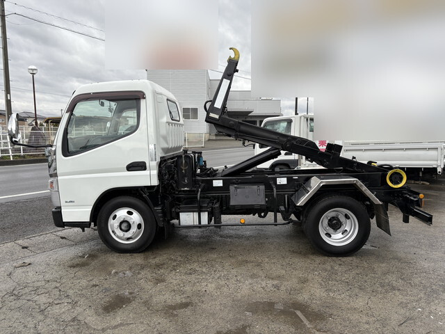 三菱ふそうキャンターコンテナ専用車小型（2t・3t）[写真05]