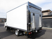 日野デュトロ保冷バン小型（2t・3t）[写真02]