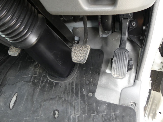 日野デュトロアルミウイング小型（2t・3t）[写真32]