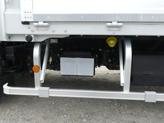 日野デュトロアルミウイング小型（2t・3t）[写真38]