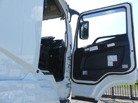 三菱ふそうスーパーグレートトレーラーヘッド（トラクターヘッド）大型（10t）[写真12]