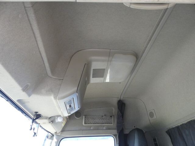 三菱ふそうスーパーグレートトレーラーヘッド（トラクターヘッド）大型（10t）[写真13]