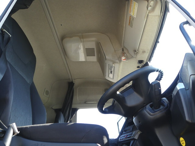 三菱ふそうスーパーグレートトレーラーヘッド（トラクターヘッド）大型（10t）[写真16]