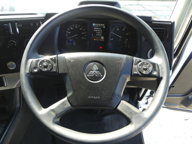 三菱ふそうスーパーグレートトレーラーヘッド（トラクターヘッド）大型（10t）[写真19]