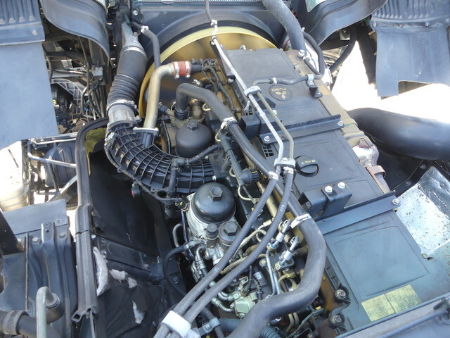 三菱ふそうスーパーグレートトレーラーヘッド（トラクターヘッド）大型（10t）[写真31]