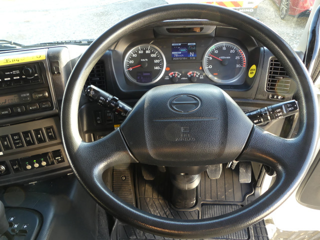 日野プロフィアアルミウイング大型（10t）[写真16]