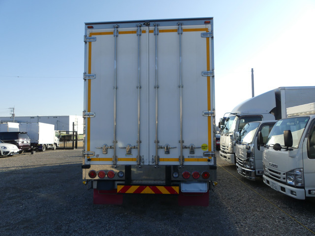 日野プロフィアアルミウイング大型（10t）[写真02]