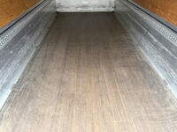 いすゞフォワードアルミウイング中型（4t）[写真13]