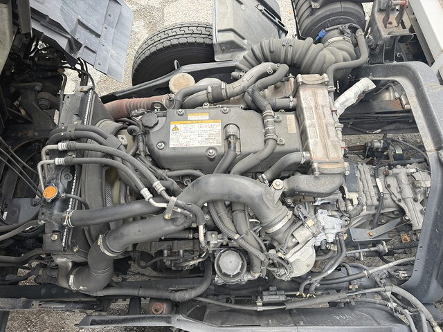 いすゞフォワードアルミウイング中型（4t）[写真19]