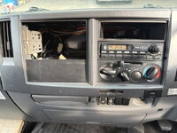 いすゞフォワードアルミウイング中型（4t）[写真36]