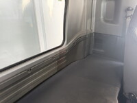 いすゞフォワードアルミウイング中型（4t）[写真40]