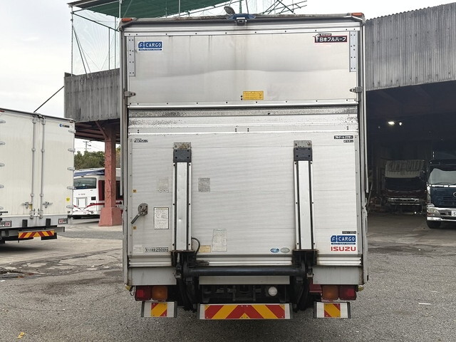 いすゞフォワードアルミウイング中型（4t）[写真07]