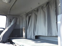 いすゞフォワードアルミウイング中型（4t）[写真17]