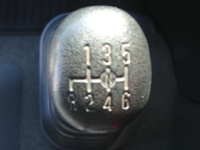 いすゞフォワードアルミウイング中型（4t）[写真23]