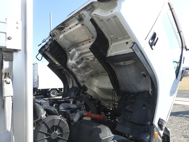 いすゞフォワードアルミウイング中型（4t）[写真27]